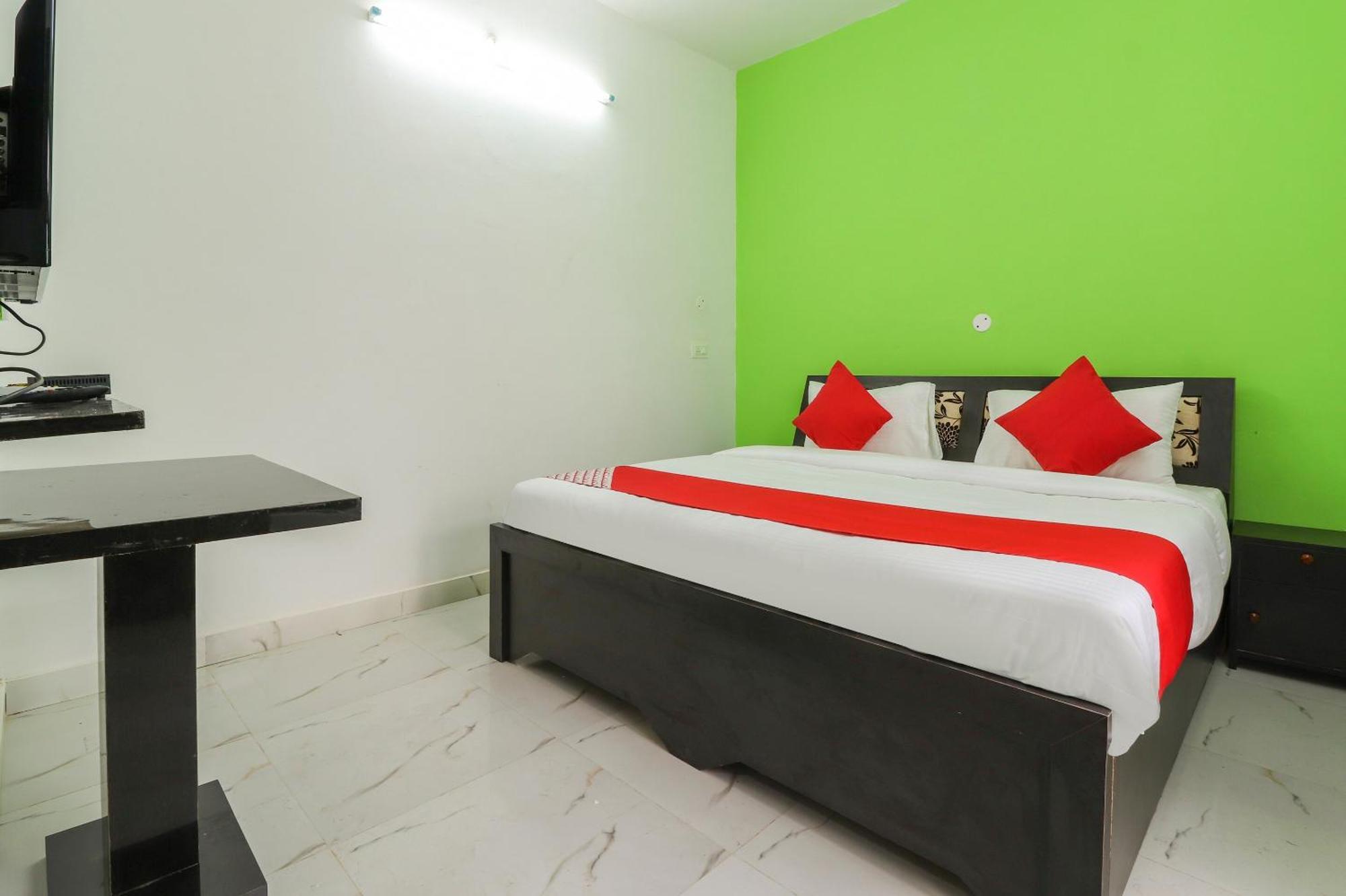 Collection O Vedanta Residency Hotel Lucknow